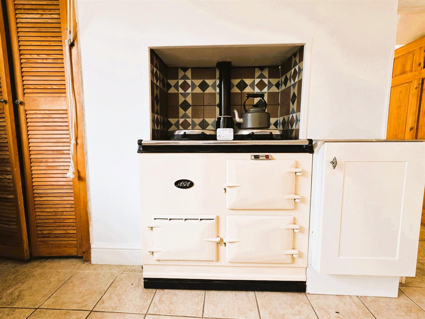 New Road, Llanelli, SA15 3DP